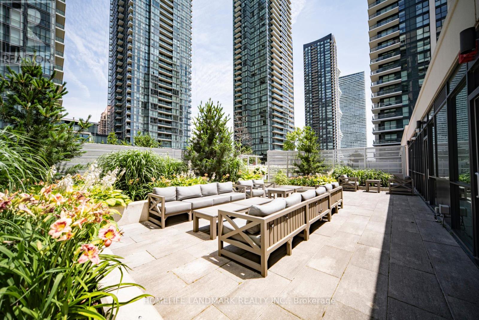 1710 - 4085 Parkside Village Drive, Mississauga (City Centre), Ontario  L5B 0K9 - Photo 37 - W9012678