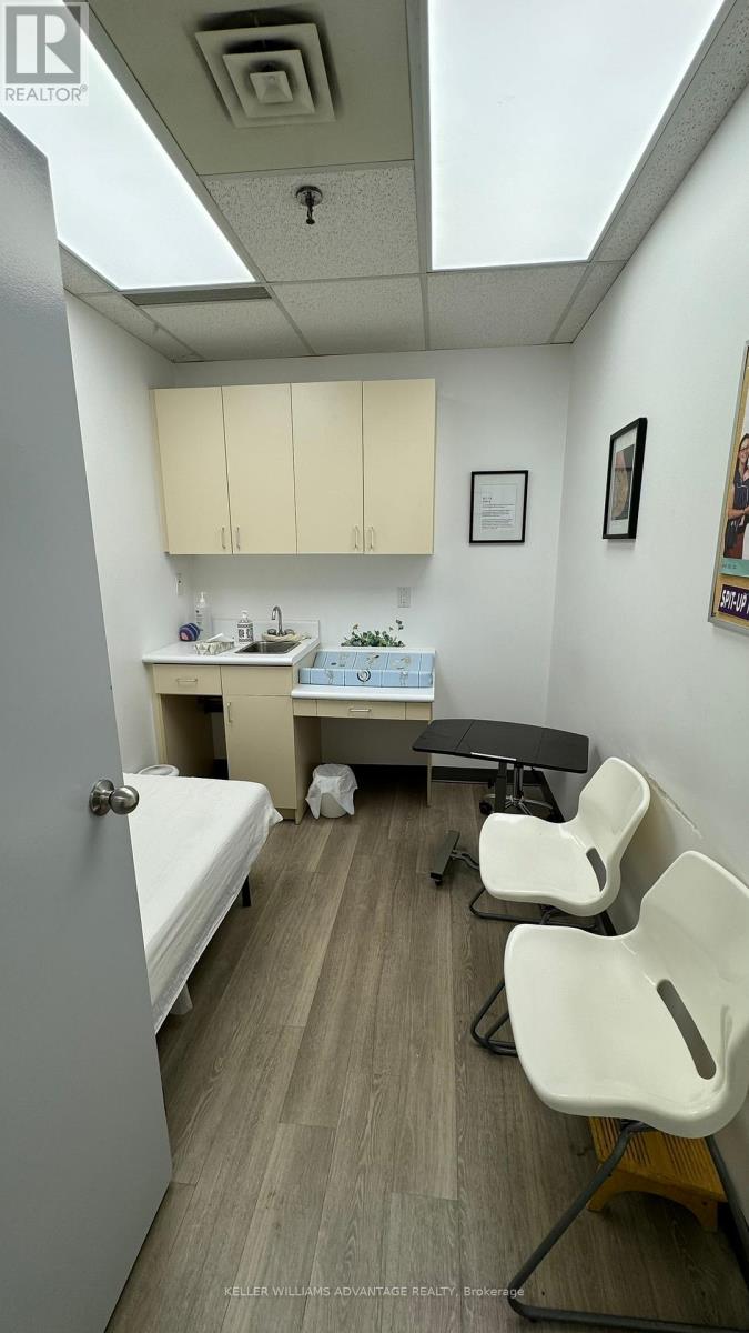 58a - 2700 Dufferin Street, Toronto (Briar Hill-Belgravia), Ontario  M6B 4J3 - Photo 16 - W9012952
