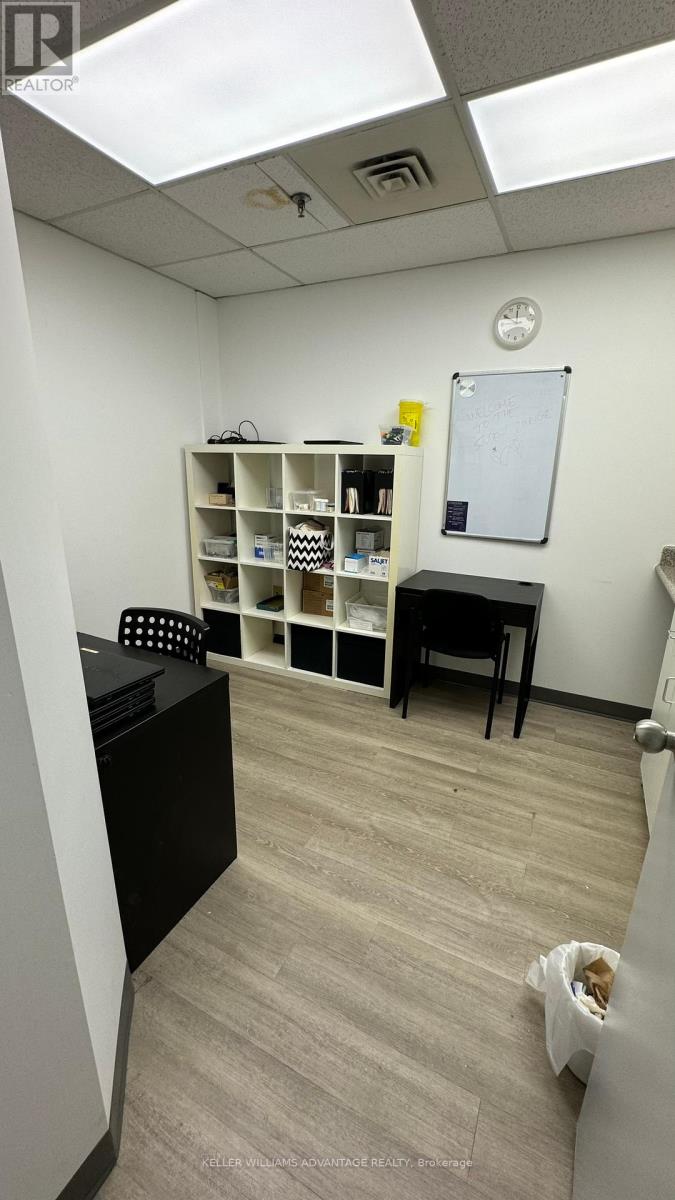 58a - 2700 Dufferin Street, Toronto (Briar Hill-Belgravia), Ontario  M6B 4J3 - Photo 8 - W9012952