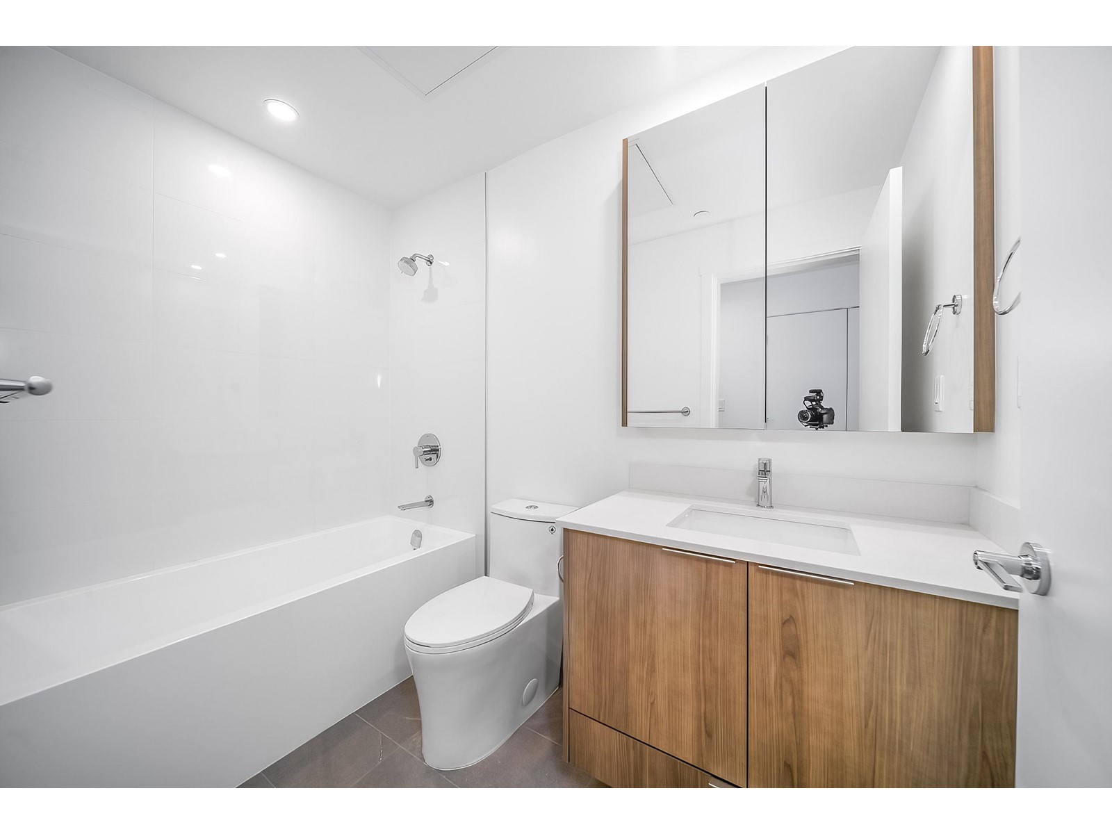 520 13968 Laurel Drive, Surrey, British Columbia  V3T 0S9 - Photo 17 - R2902371