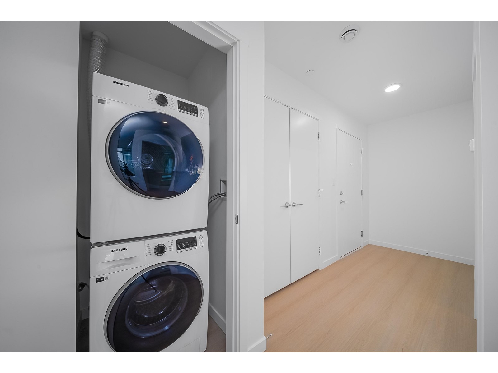 520 13968 Laurel Drive, Surrey, British Columbia  V3T 0S9 - Photo 10 - R2902371
