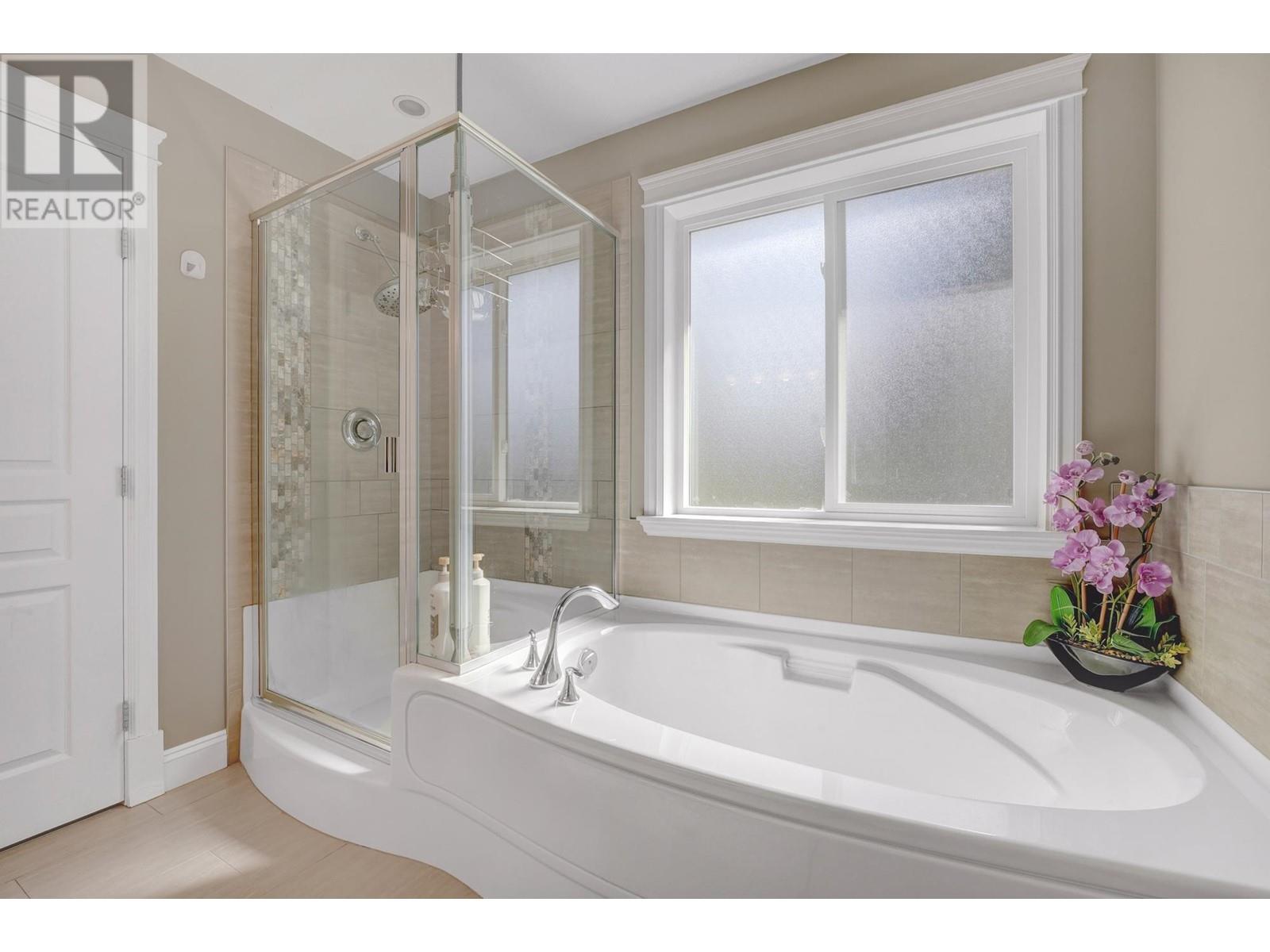 22820 Telosky Avenue, Maple Ridge, British Columbia  V2X 0J8 - Photo 22 - R2901827