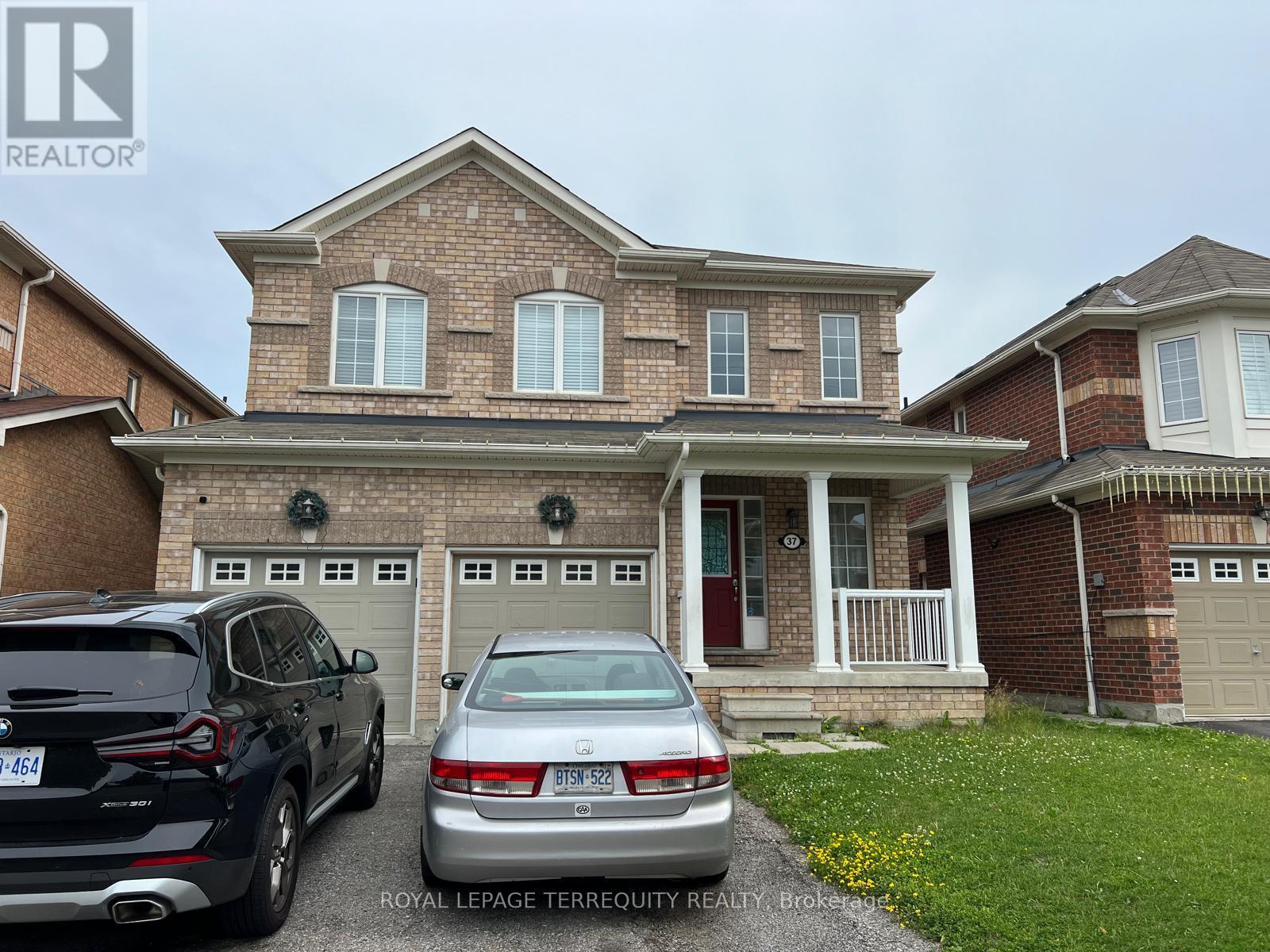 37 OCEANPEARL CRESCENT, whitby, Ontario