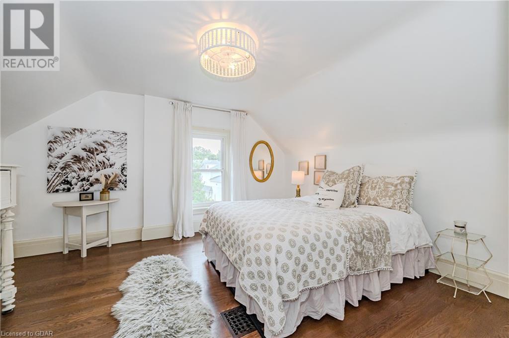 Image of property at 18 OXFORD Street