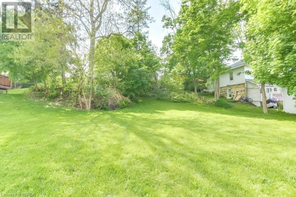 7 CROSS Street, paris, Ontario
