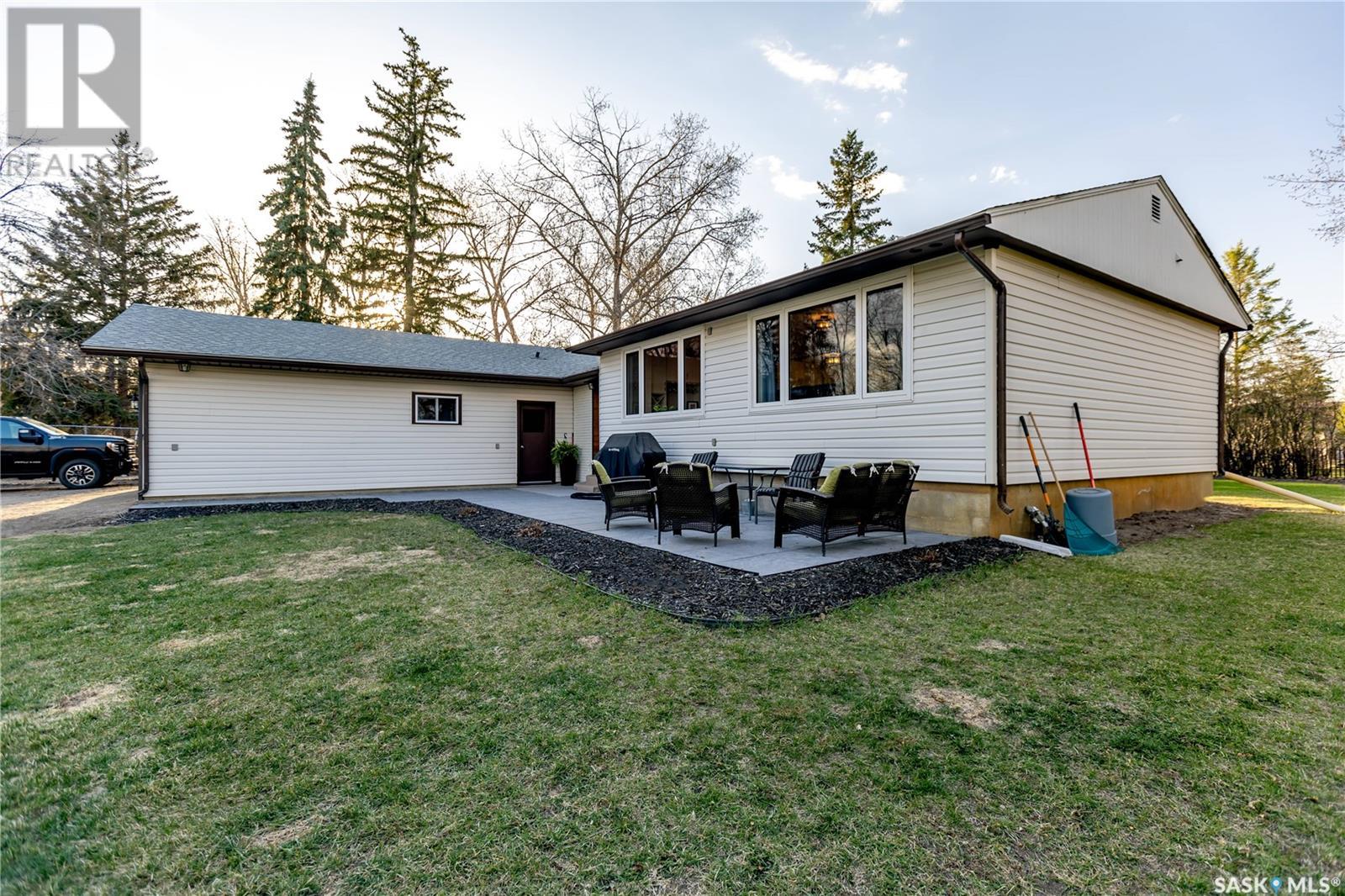 9 Gregory Avenue, White City, Saskatchewan  S4L 5B1 - Photo 4 - SK975656