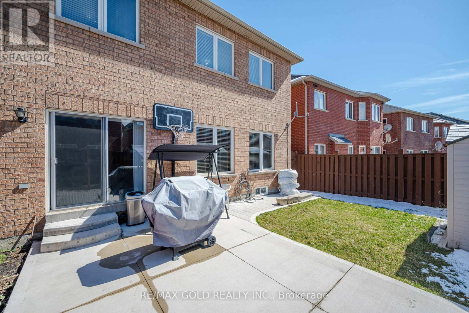 147 Calderstone Road, Brampton (Bram East), Ontario  L6P 2M7 - Photo 21 - W9013401