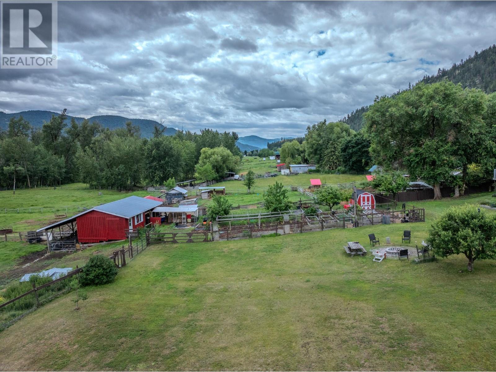 8716 Westsyde Road, Kamloops, British Columbia   - Photo 13 - 179676