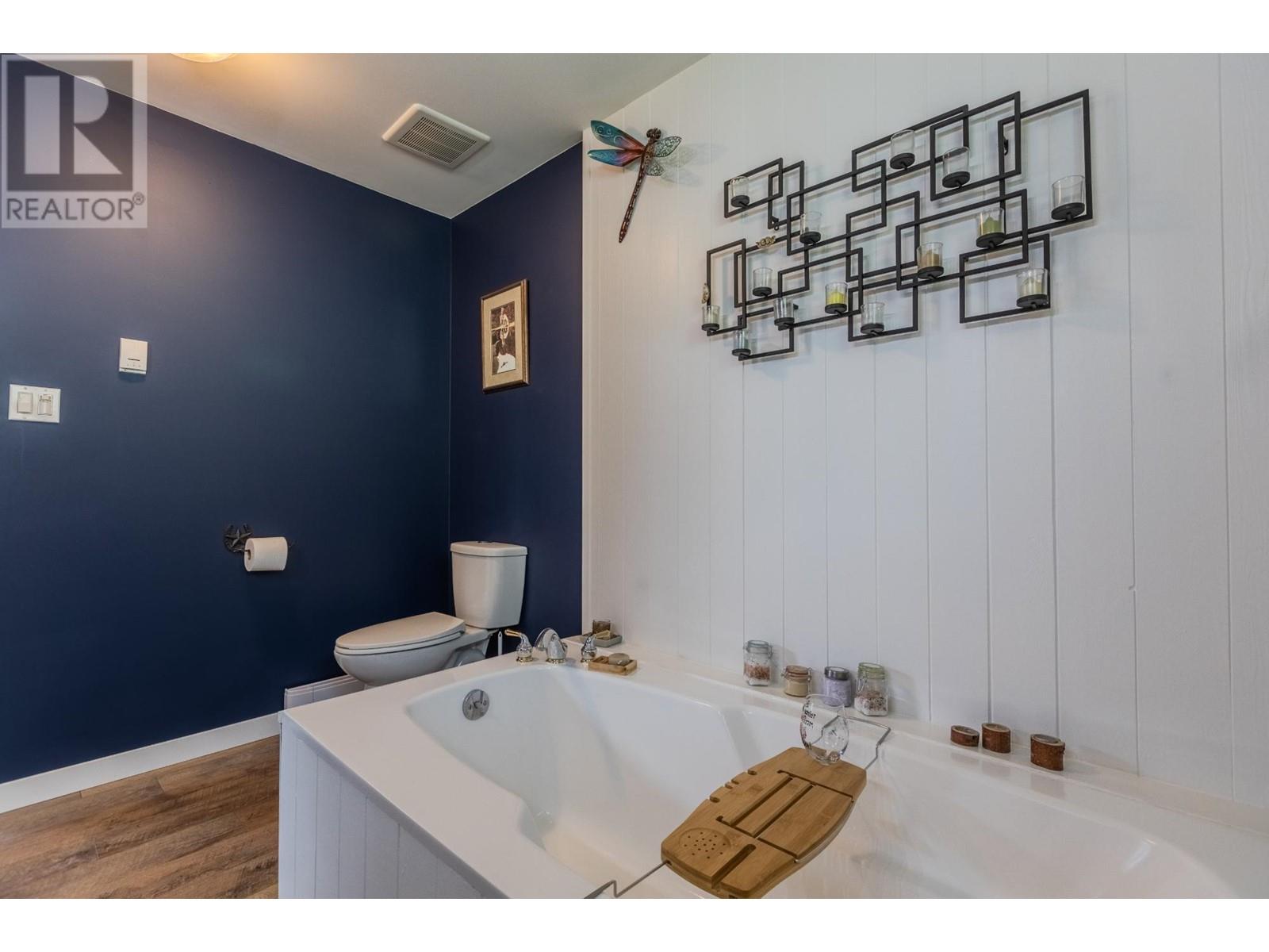 8716 Westsyde Road, Kamloops, British Columbia   - Photo 36 - 179676