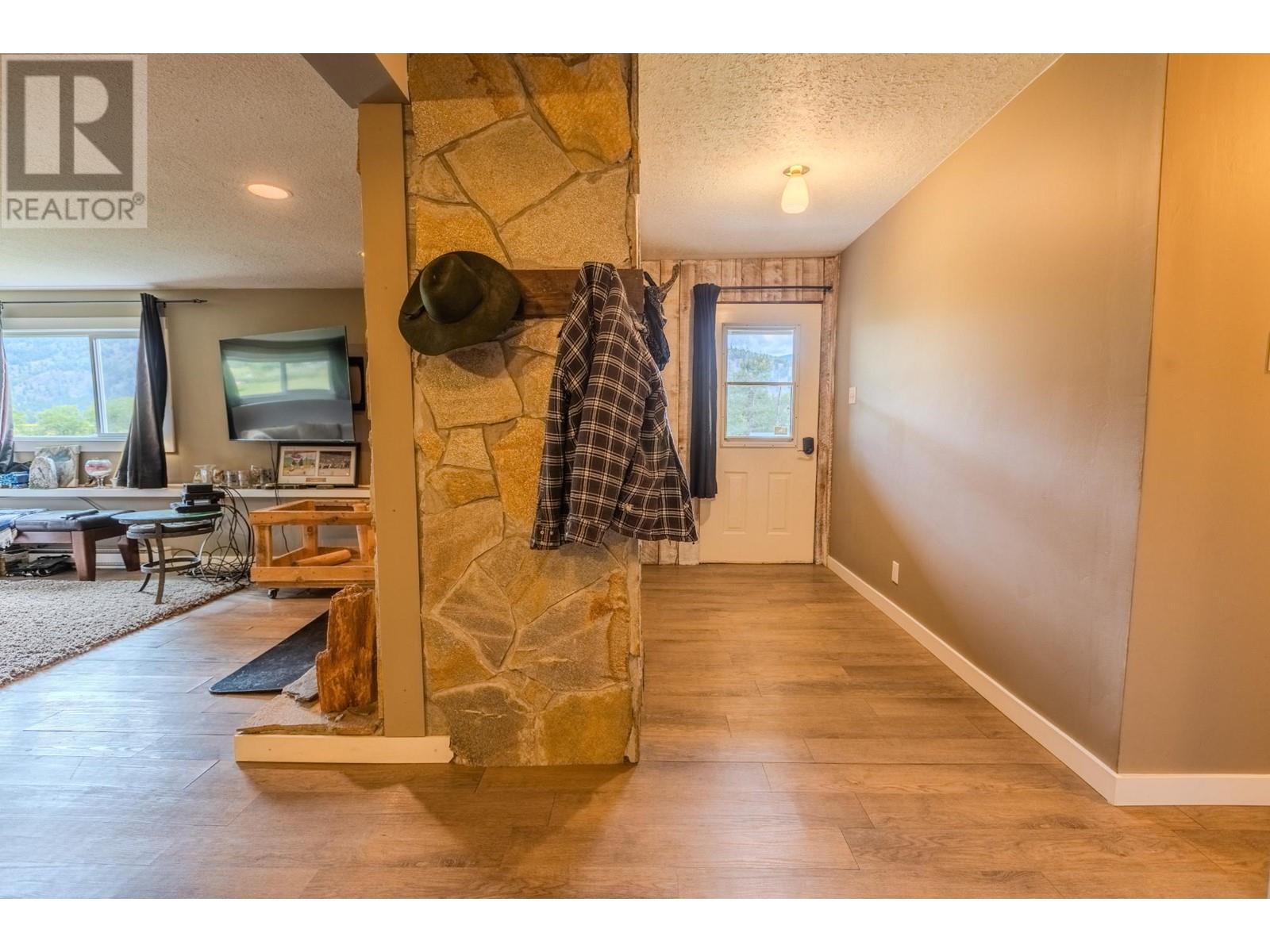 8716 Westsyde Road, Kamloops, British Columbia   - Photo 38 - 179676