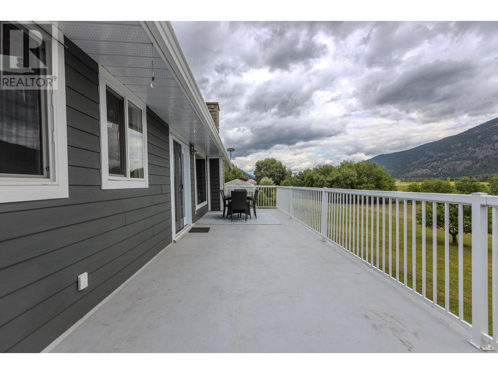 8716 Westsyde Road, Kamloops, British Columbia   - Photo 9 - 179676