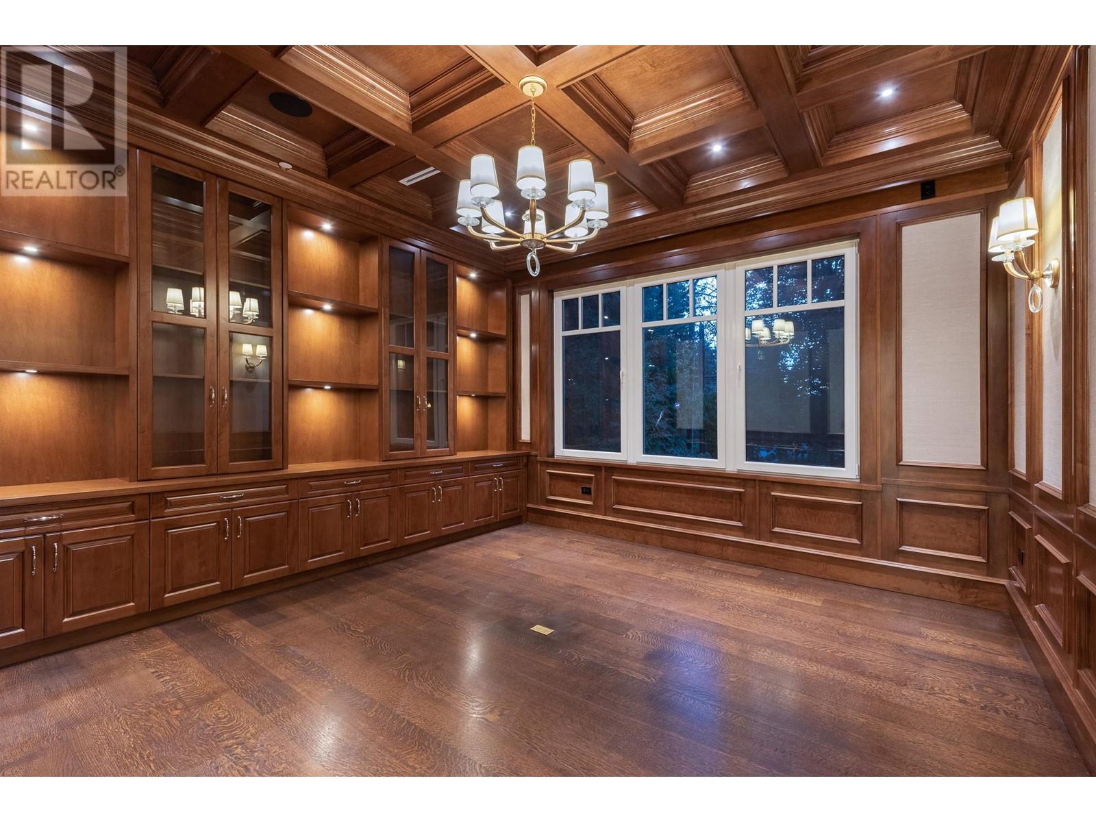 Property at 6836 ARBUTUS STREET image 4
