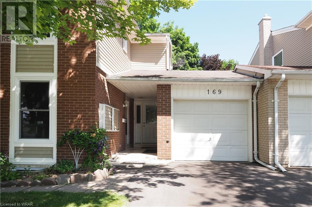 169 Silver Aspen Crescent, Kitchener, Ontario  N2N 1H5 - Photo 2 - 40615447