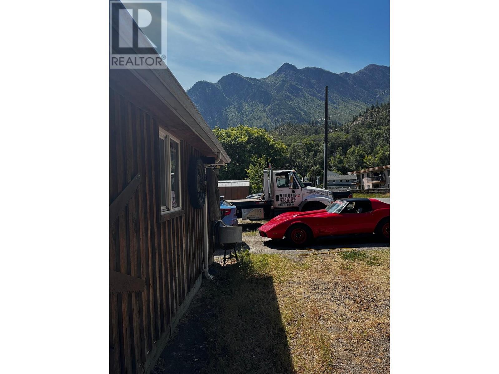 1207 Russel St, Lillooet, British Columbia  V0K 1V0 - Photo 2 - 179656