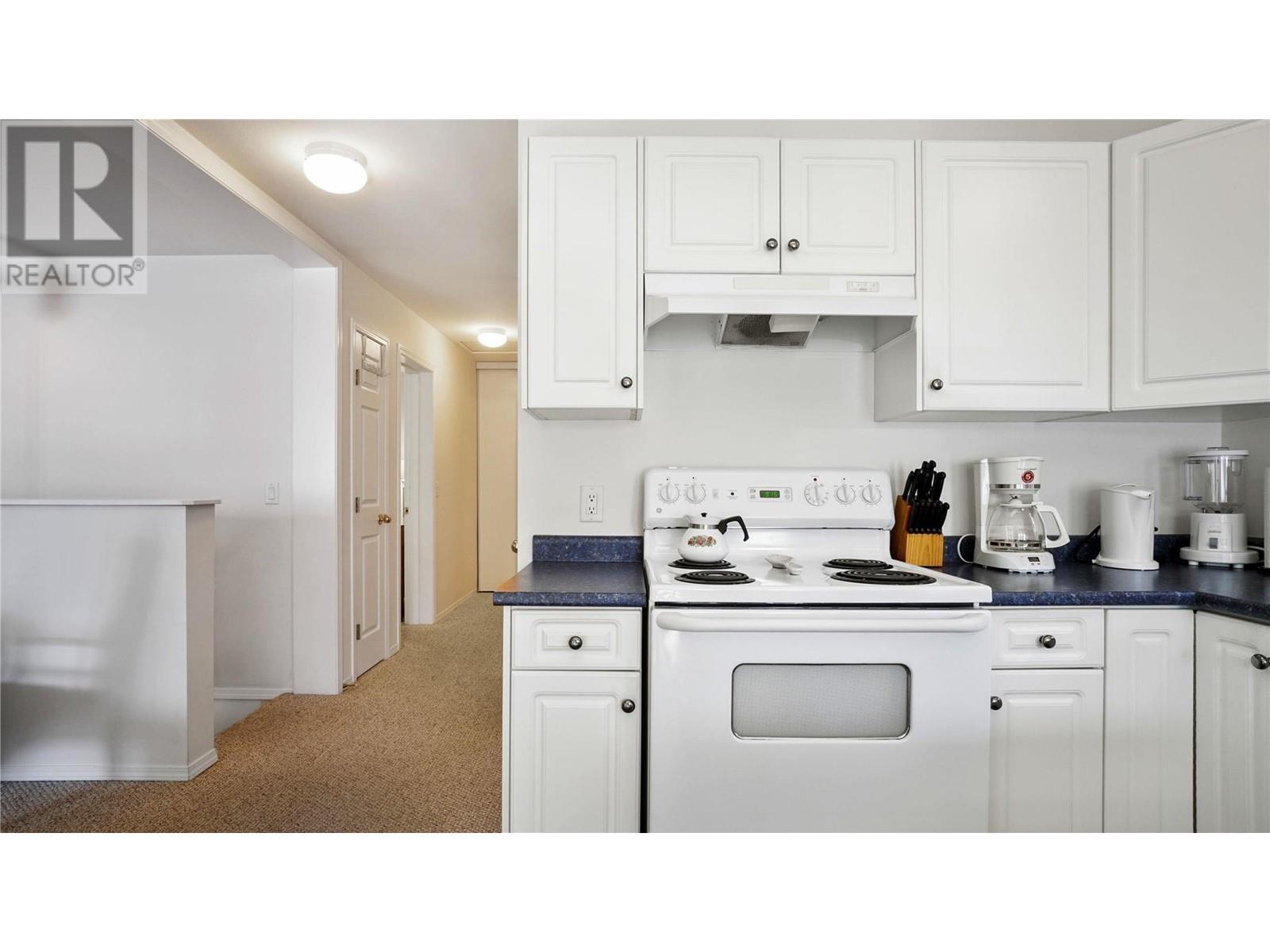 Property at 4746 Sunnybrae Canoe Point Road image 4