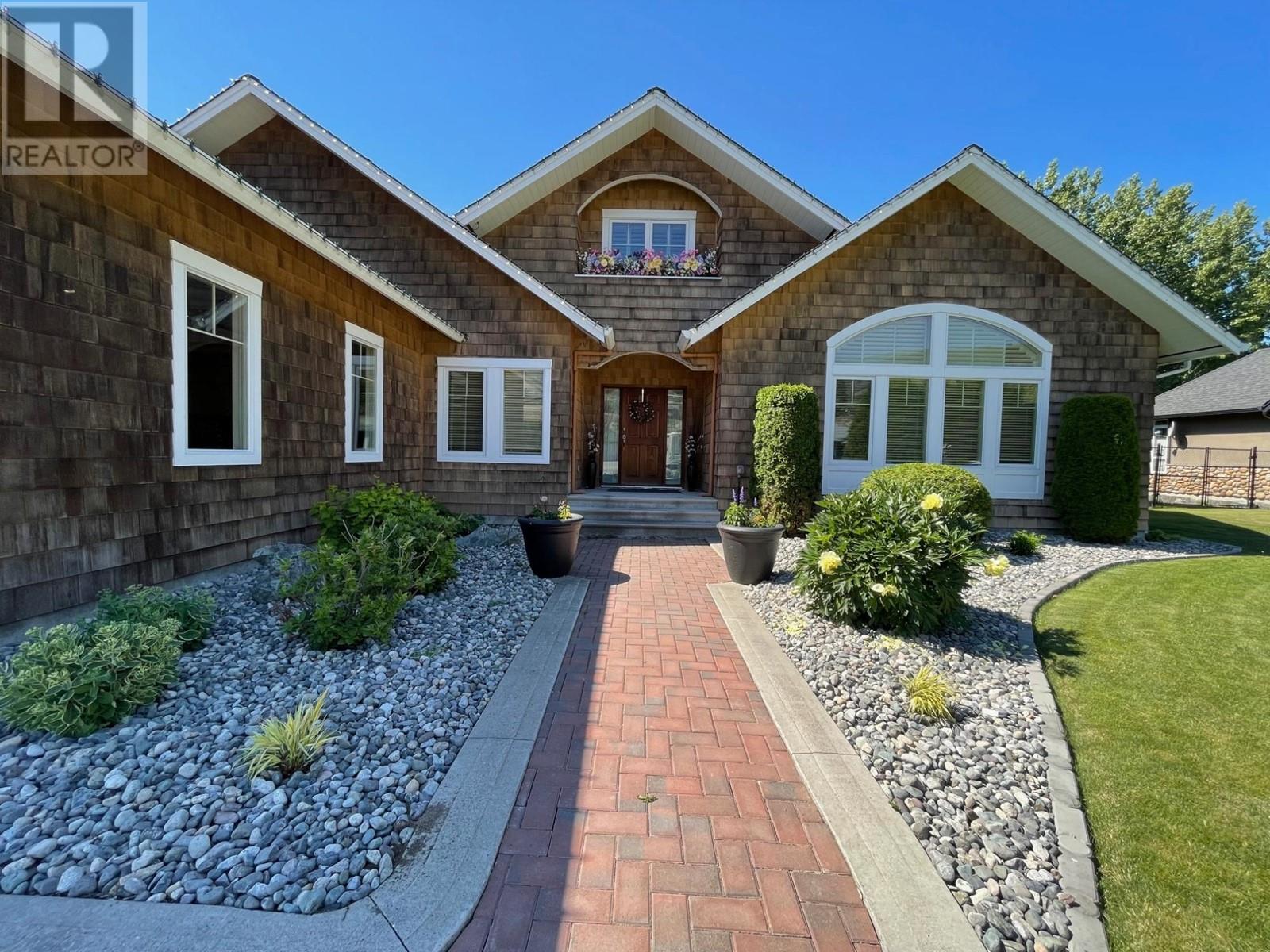 2210 Burgess Ave, Merritt, British Columbia  V1K 1R3 - Photo 2 - 179702