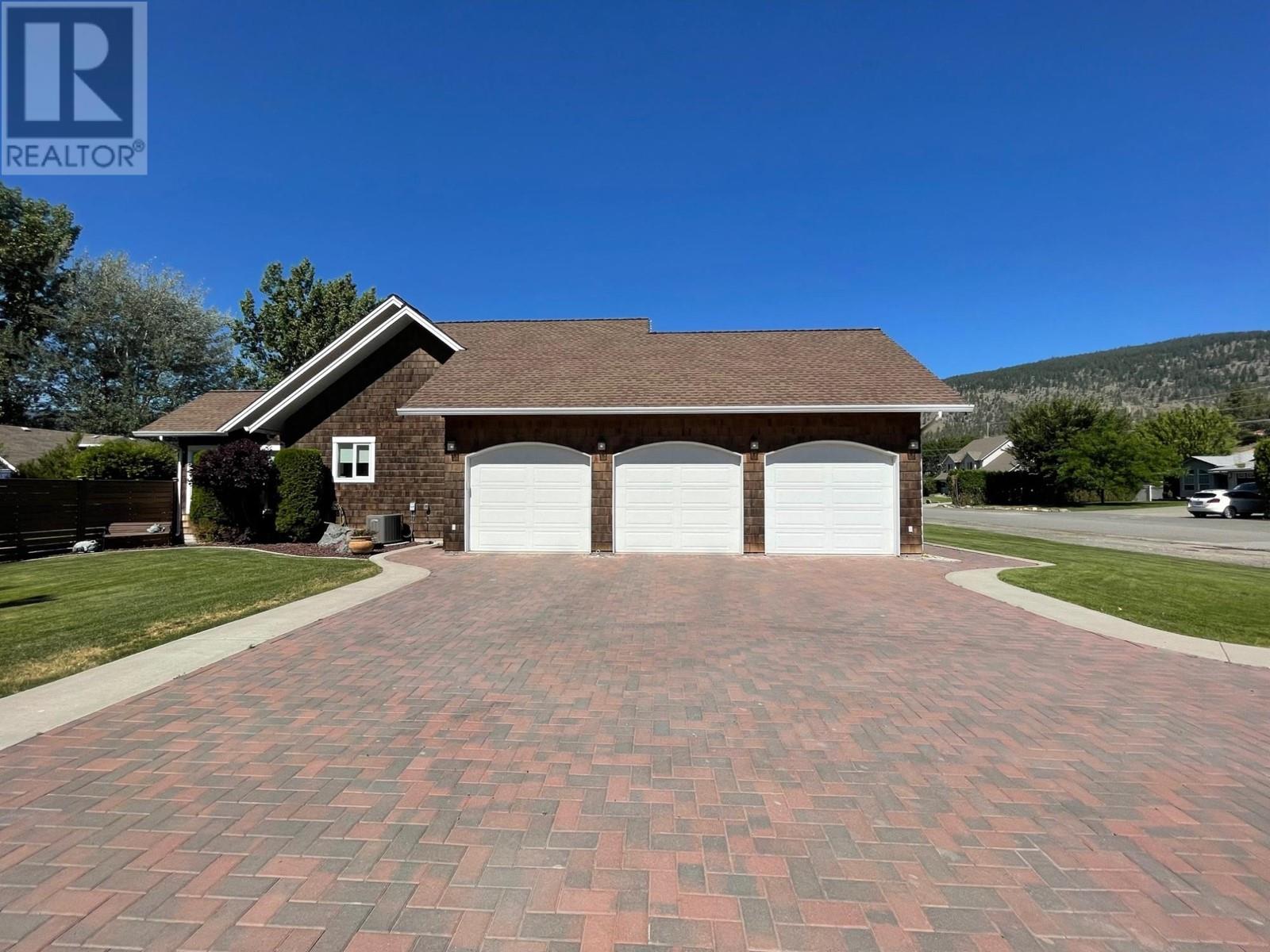 2210 Burgess Ave, Merritt, British Columbia  V1K 1R3 - Photo 44 - 179702