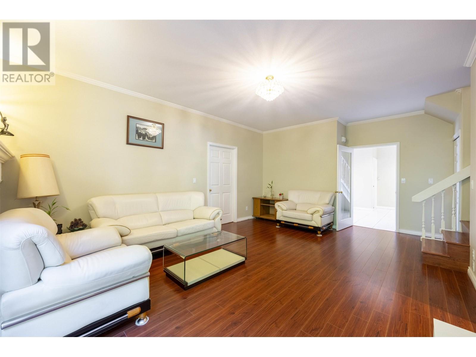 Listing Picture 6 of 11 : 7251 BRIDGE STREET, Richmond / 烈治文 - 魯藝地產 Yvonne Lu Group - MLS Medallion Club Member