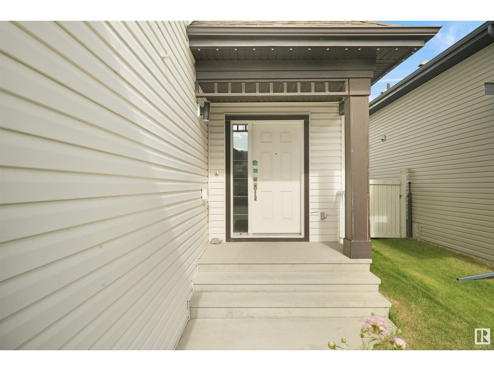 5619 209 St Nw, Edmonton, Alberta  T6M 0E9 - Photo 4 - E4396117