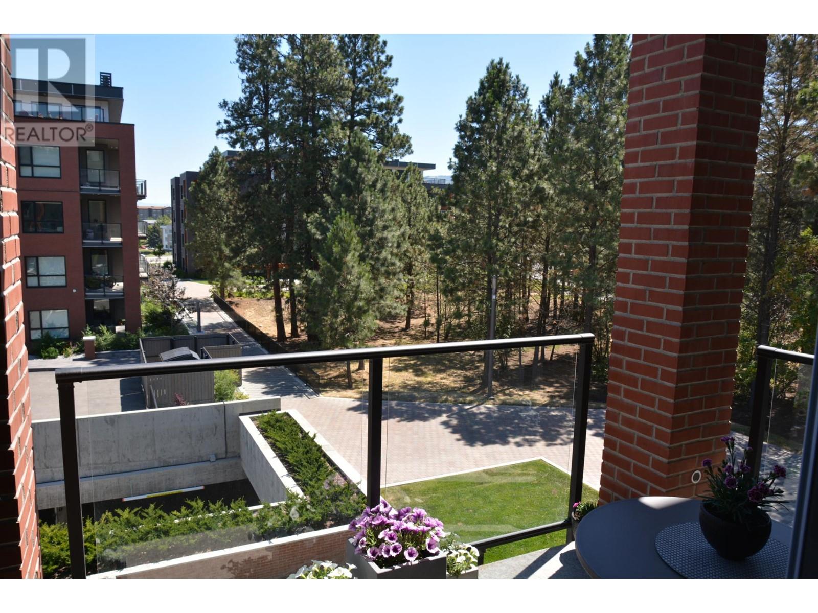 304-885 University Drive, Kamloops, British Columbia  V2C 5N3 - Photo 5 - 179715