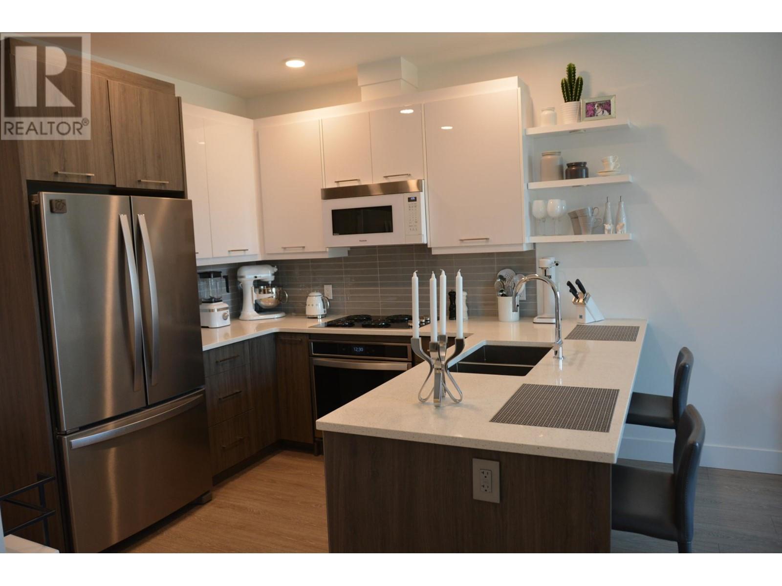 304-885 University Drive, Kamloops, British Columbia  V2C 5N3 - Photo 6 - 179715