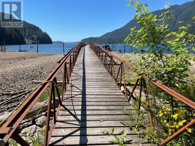 12 Buntzen Bay, North Vancouver, British Columbia  V0V 0V0 - Photo 1 - R2901875