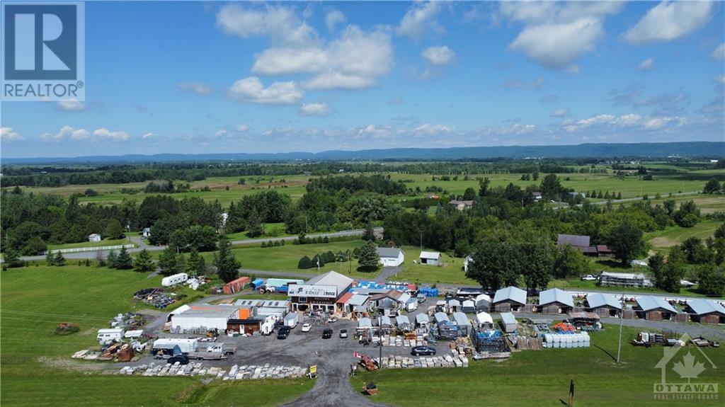 3330 County 17 Road, L'Orignal, Ontario K0B 1K0 (27137916) Paul Rushforth Real Estate Inc