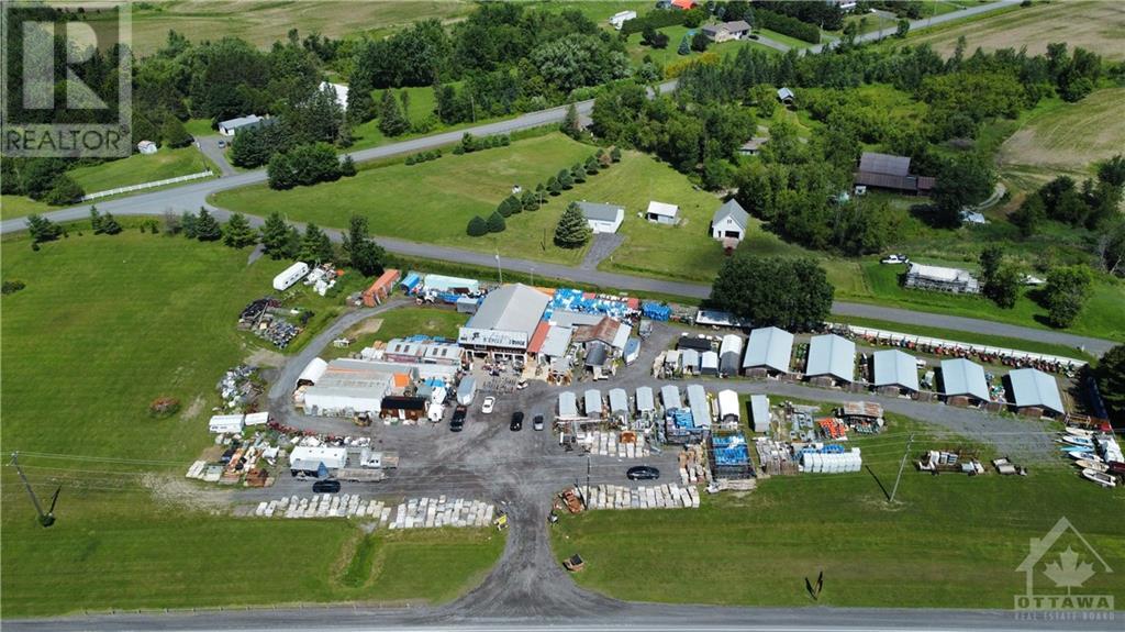 3330 County 17 Road, L'Orignal, Ontario K0B 1K0 (27137916) Paul Rushforth Real Estate Inc