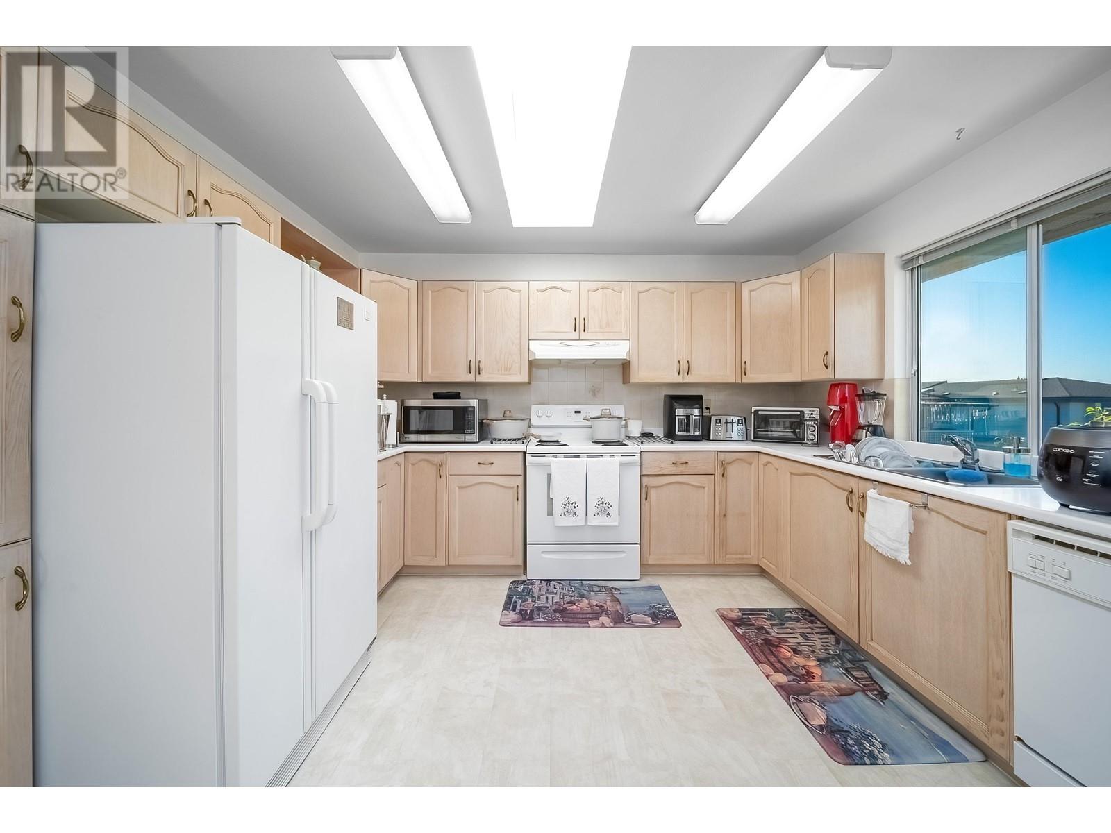 6250 Clinton Street, Burnaby, British Columbia  V5J 2M7 - Photo 24 - R2902700