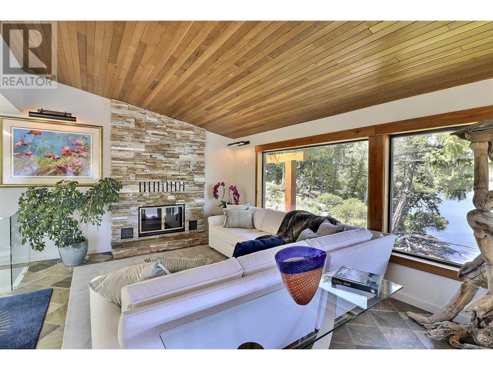 7909 Bedwell Drive, Pender Island, British Columbia  V0N 2M2 - Photo 16 - R2873589