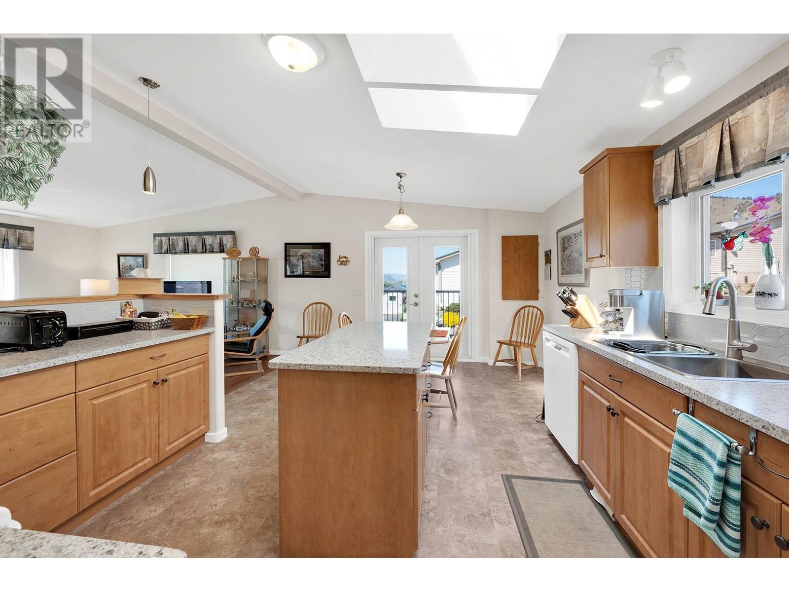 8-768 Shuswap Road E, Kamloops, British Columbia  V2H 0A4 - Photo 10 - 178781