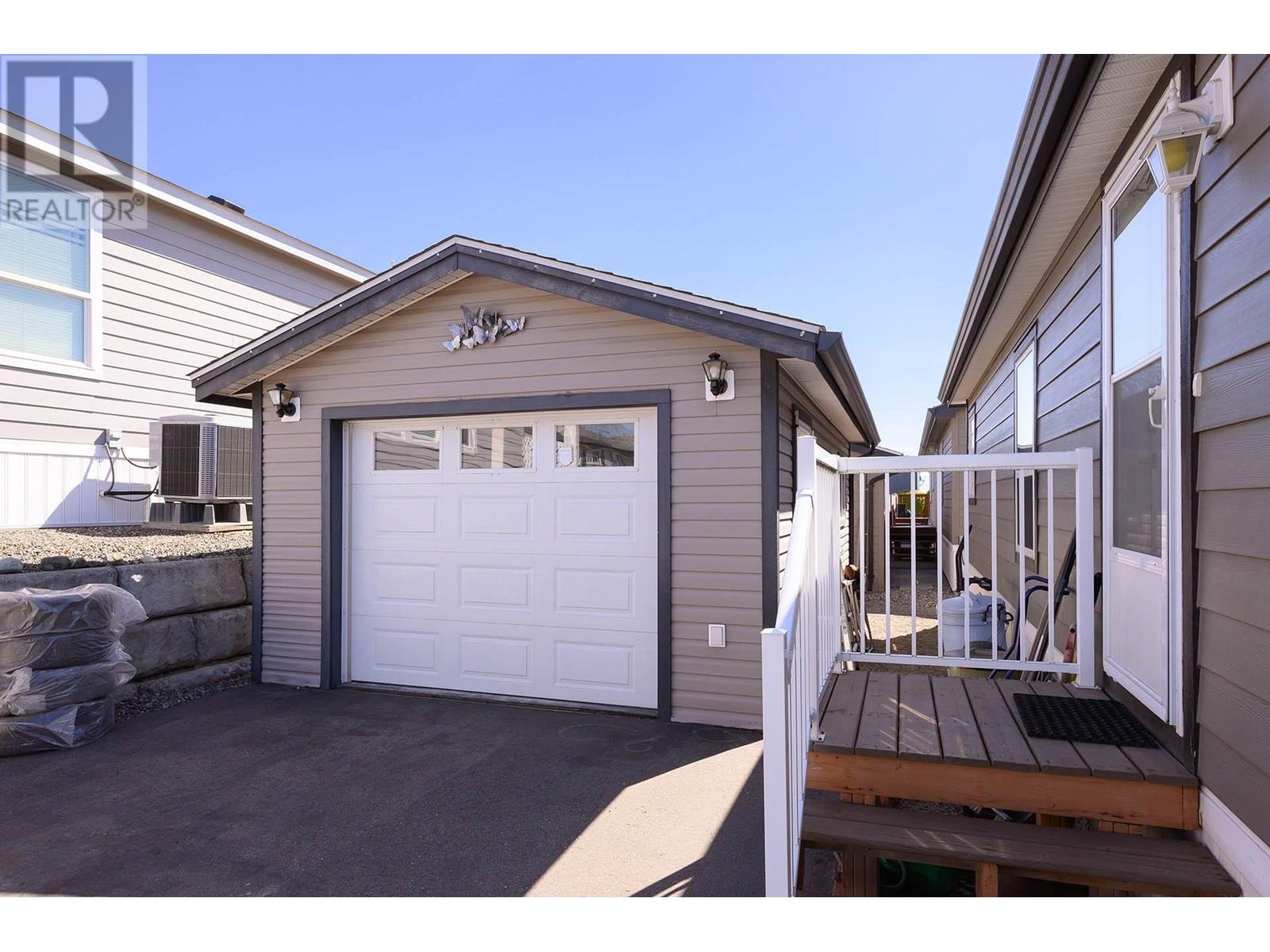 8-768 Shuswap Road E, Kamloops, British Columbia  V2H 0A4 - Photo 40 - 178781