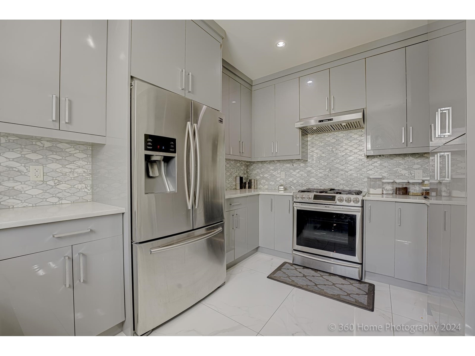 9093 Buchanan Place, Surrey, British Columbia  V3V 6E4 - Photo 8 - R2898001