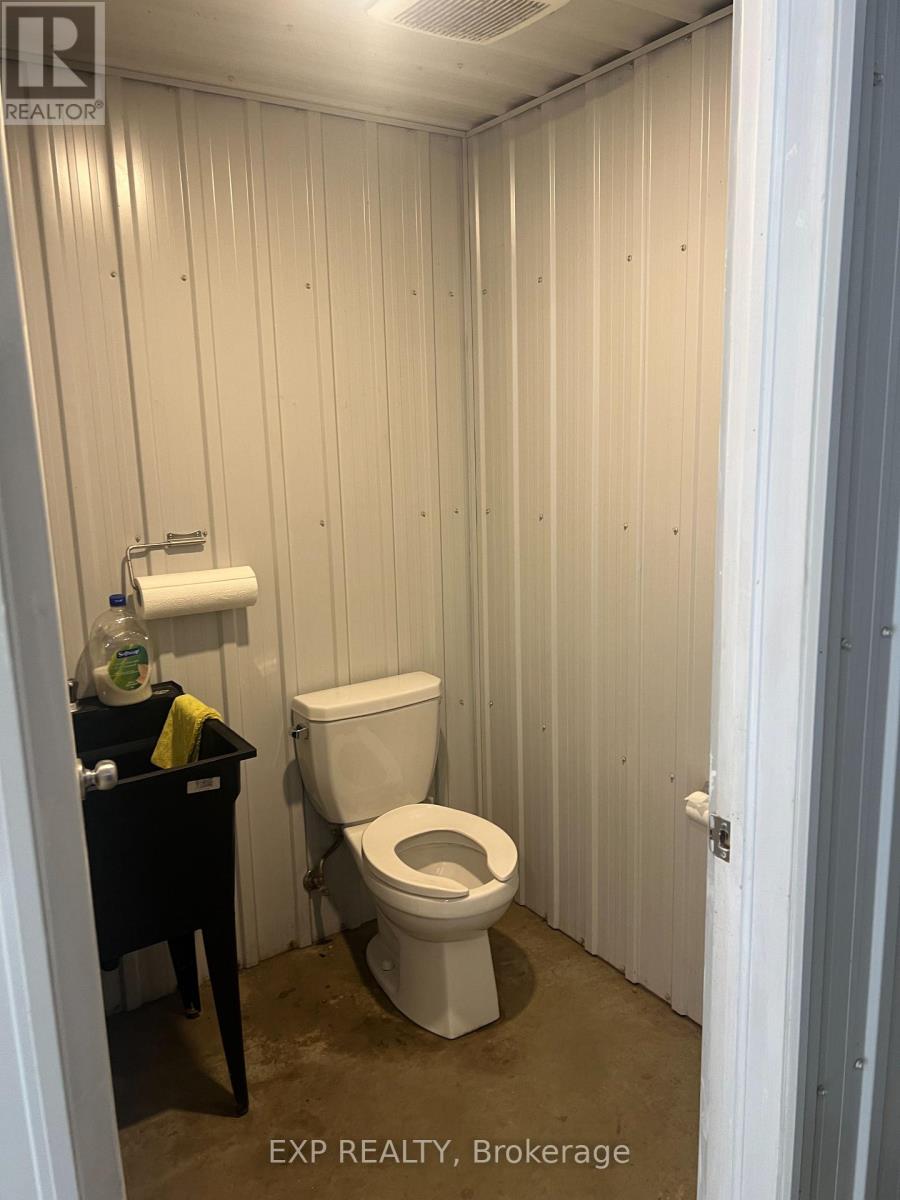 11 Tucker Street, Newbury, Ontario  N0L 1Z0 - Photo 10 - X9016152