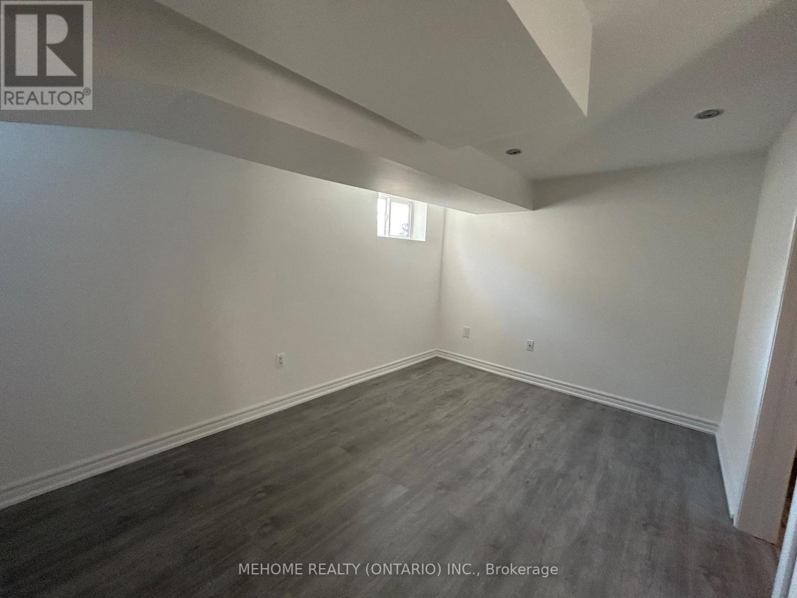 Bm 1 - 83 Cornwallis Drive, Toronto (Dorset Park), Ontario  M1P 1H6 - Photo 3 - E9010541