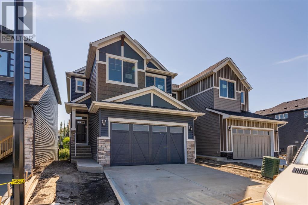 207 Silver Spruce Grove SW, calgary, Alberta