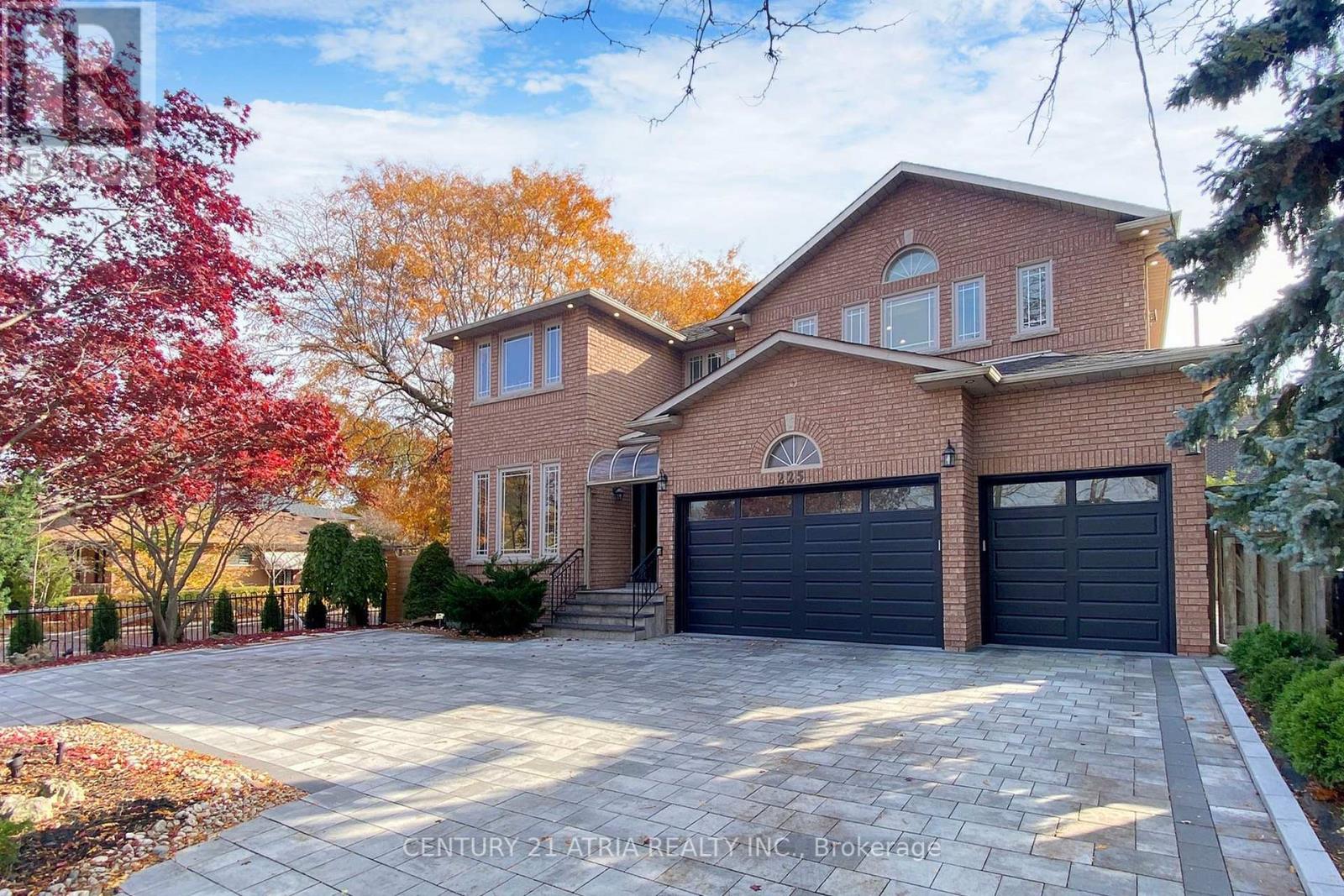 Property at 225 DUNVIEW AVENUE image 1