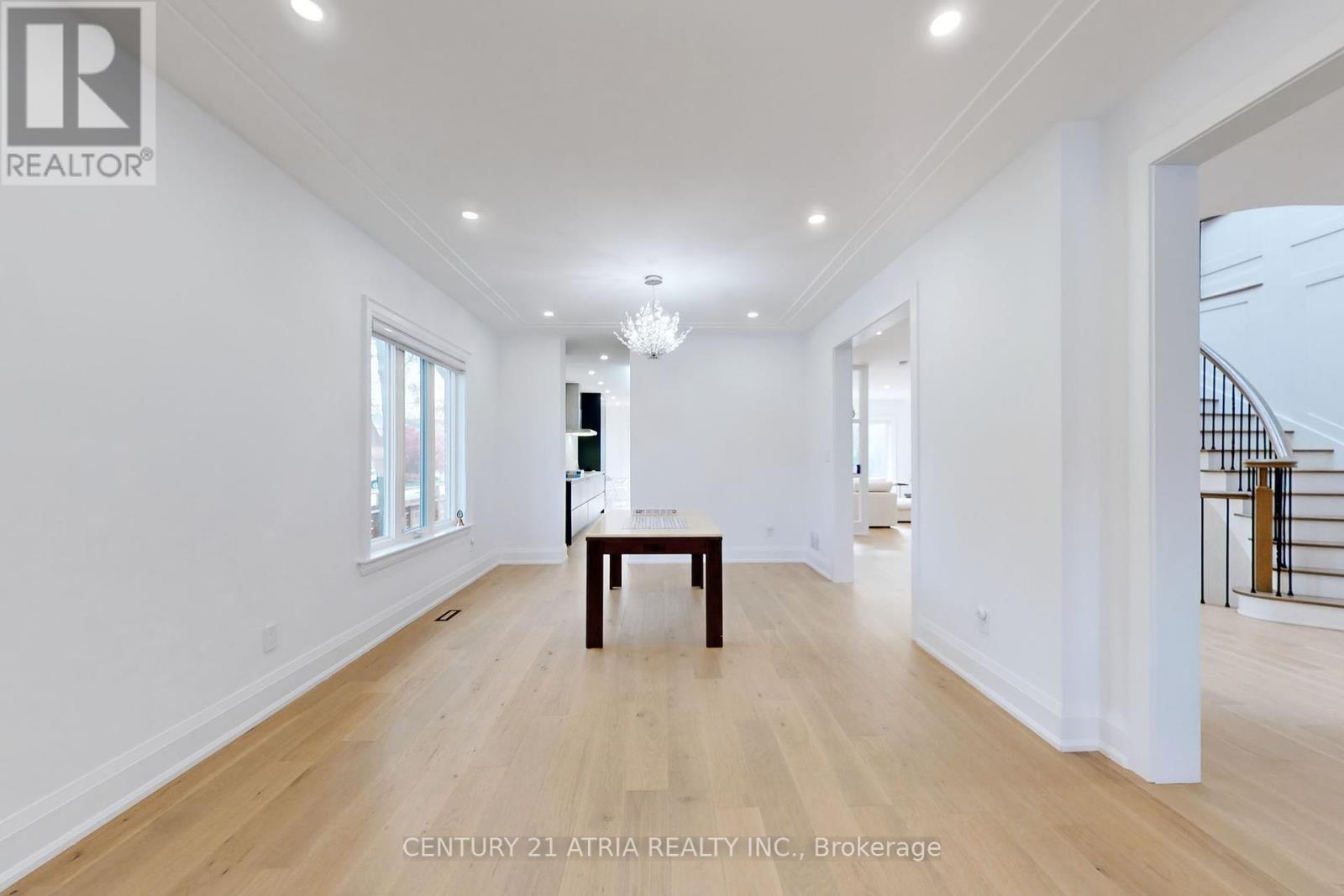 Property at 225 DUNVIEW AVENUE image 5