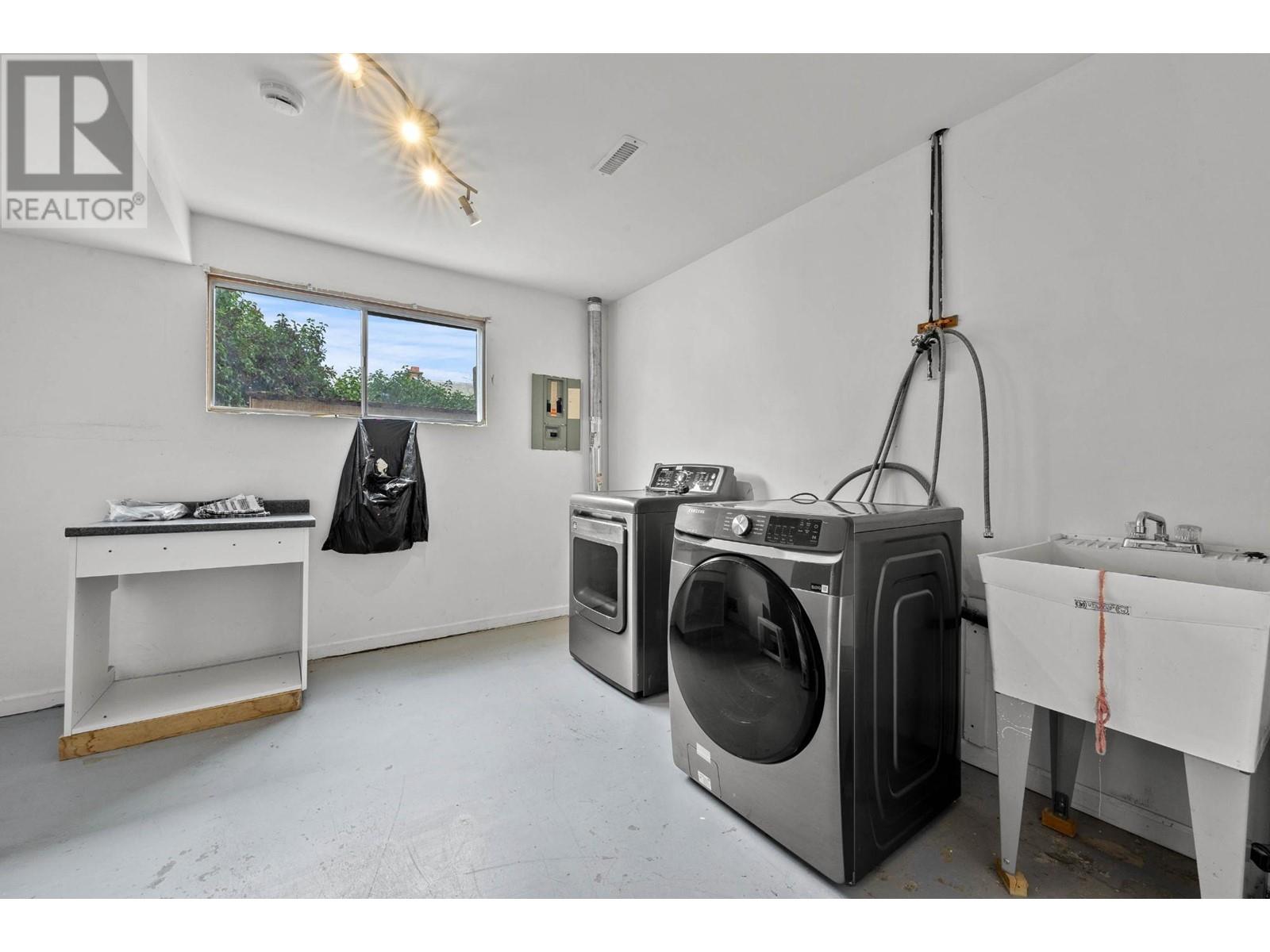 1302/1304 Sitka Street, Kamloops, British Columbia  V2B 2V9 - Photo 49 - 179725