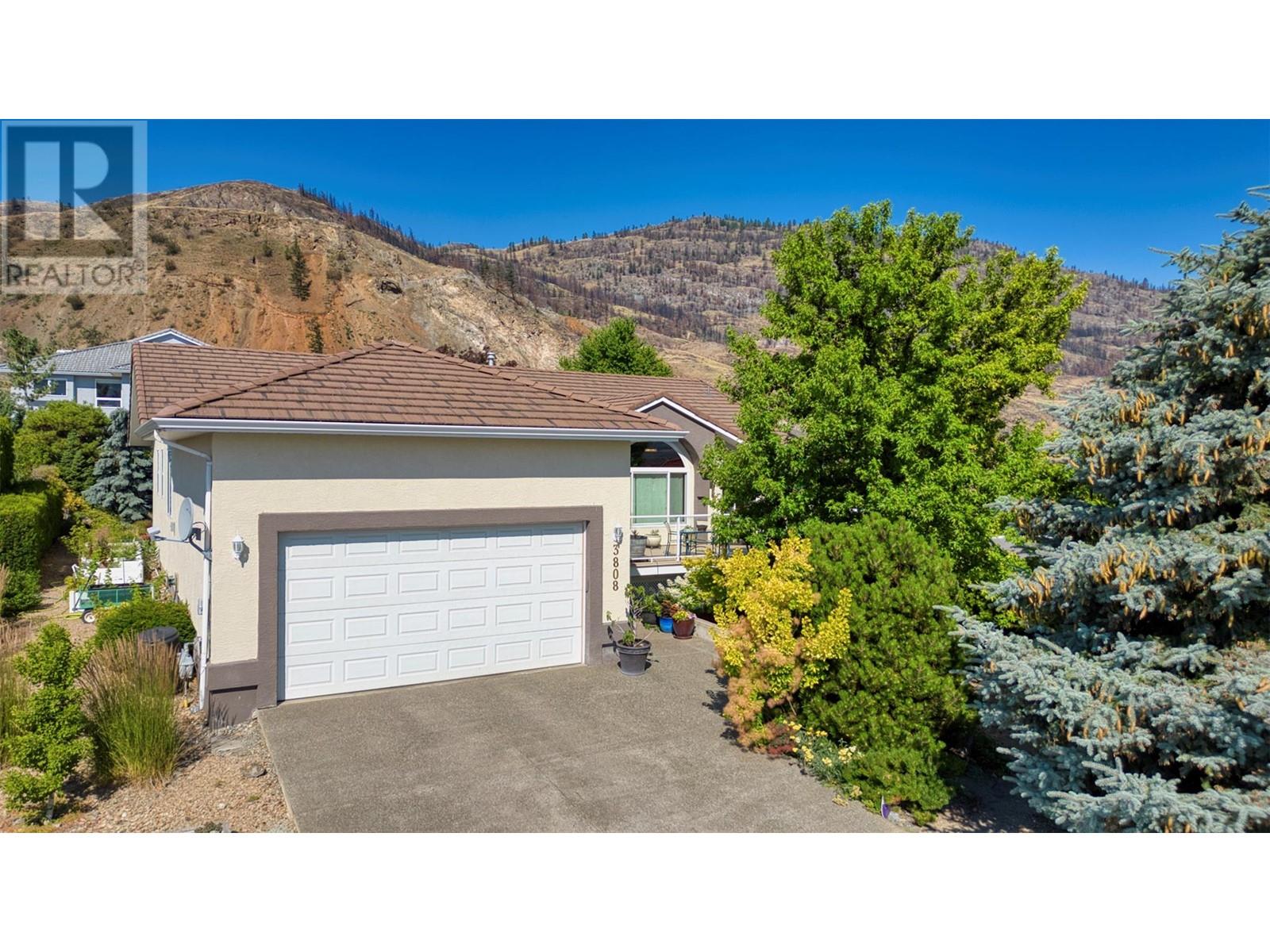 3808 Cypress Hills Drive Osoyoos