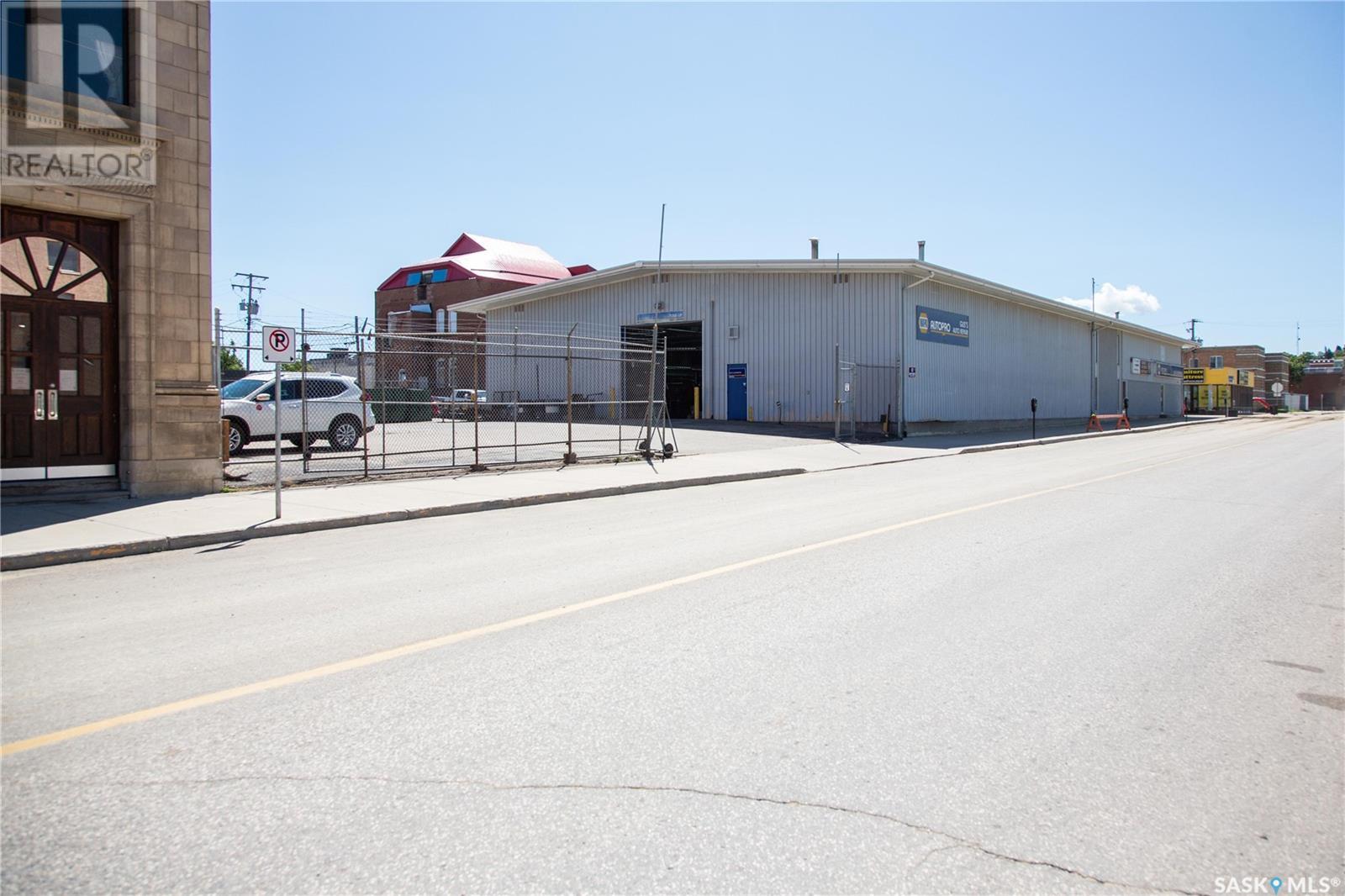 B 1102 1st Avenue W, Prince Albert, Saskatchewan  S6V 4Y6 - Photo 33 - SK976004
