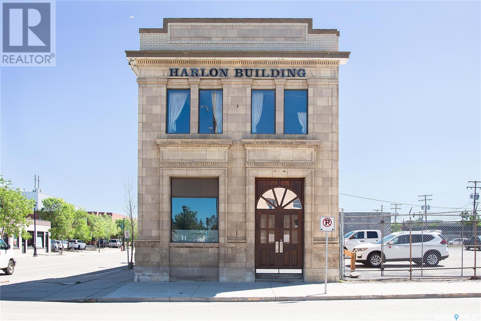 B 1102 1st AVENUE W, prince albert, Saskatchewan