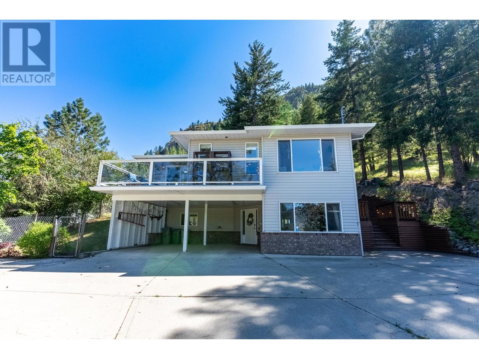5303 RONDE LANE, kamloops, British Columbia