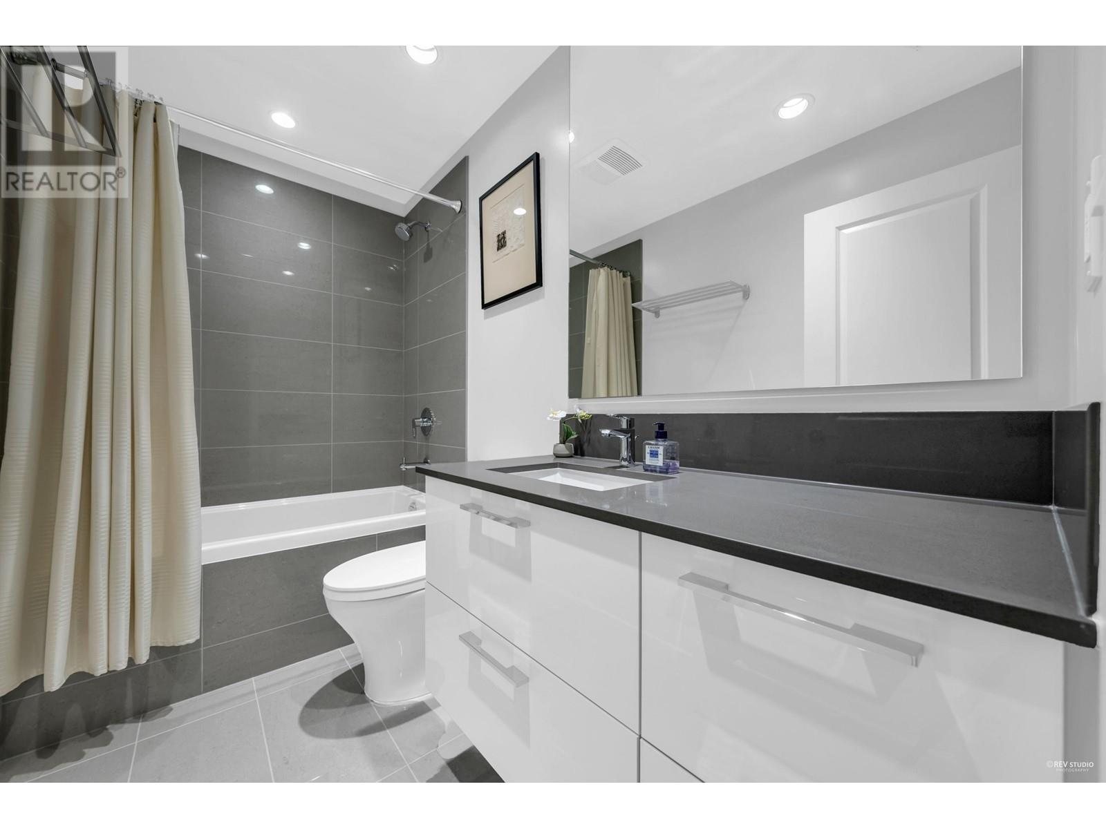 Listing Picture 11 of 32 : 1603 3487 BINNING ROAD, Vancouver / 溫哥華 - 魯藝地產 Yvonne Lu Group - MLS Medallion Club Member