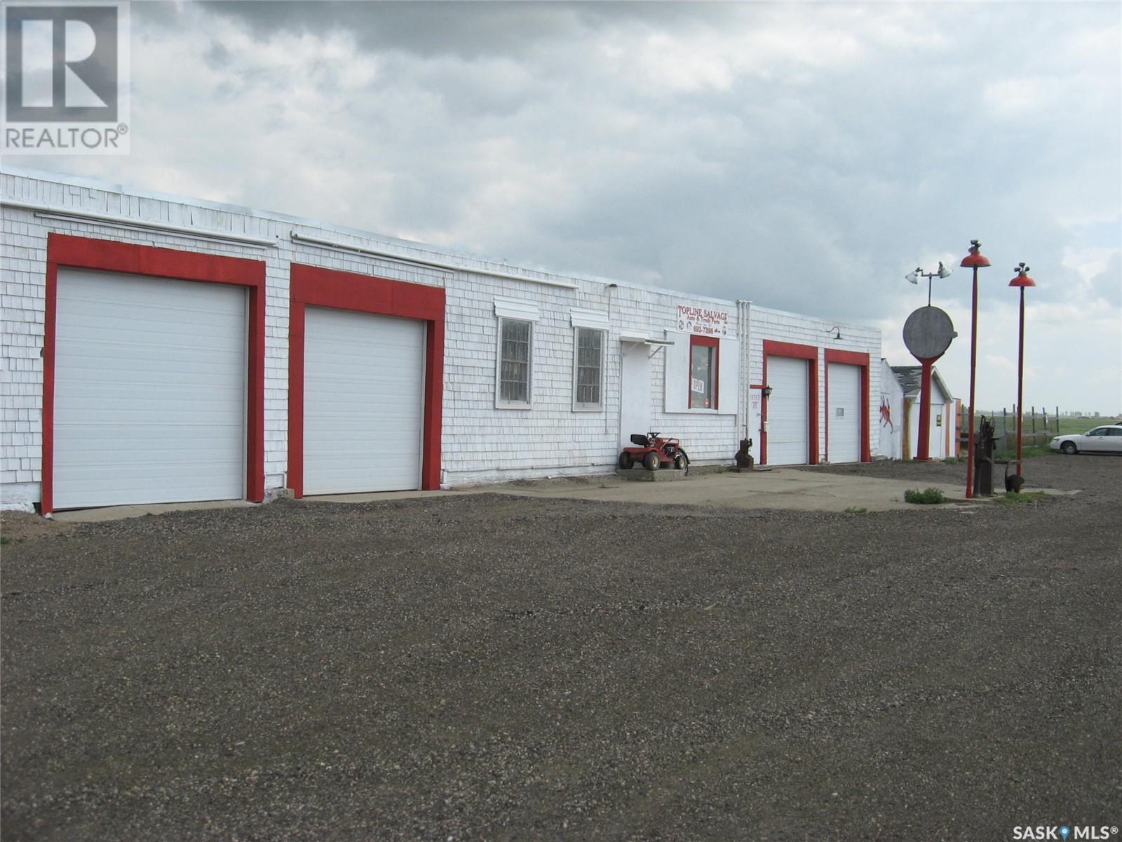 Top Line Salvage, Moose Jaw Rm No. 161, Saskatchewan  S6H 7N6 - Photo 4 - SK975731