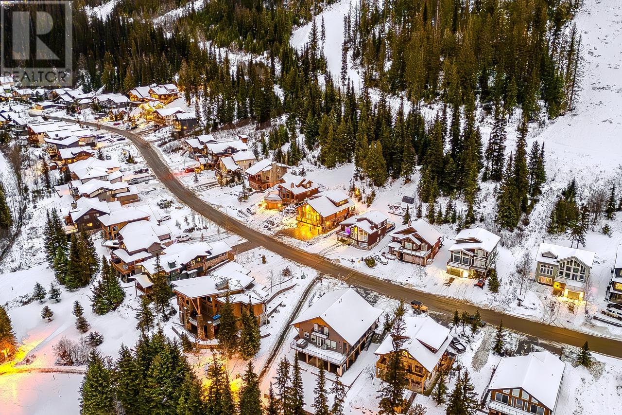 2439 Fairways Drive, Sun Peaks, British Columbia  V0E 5N0 - Photo 4 - 179733