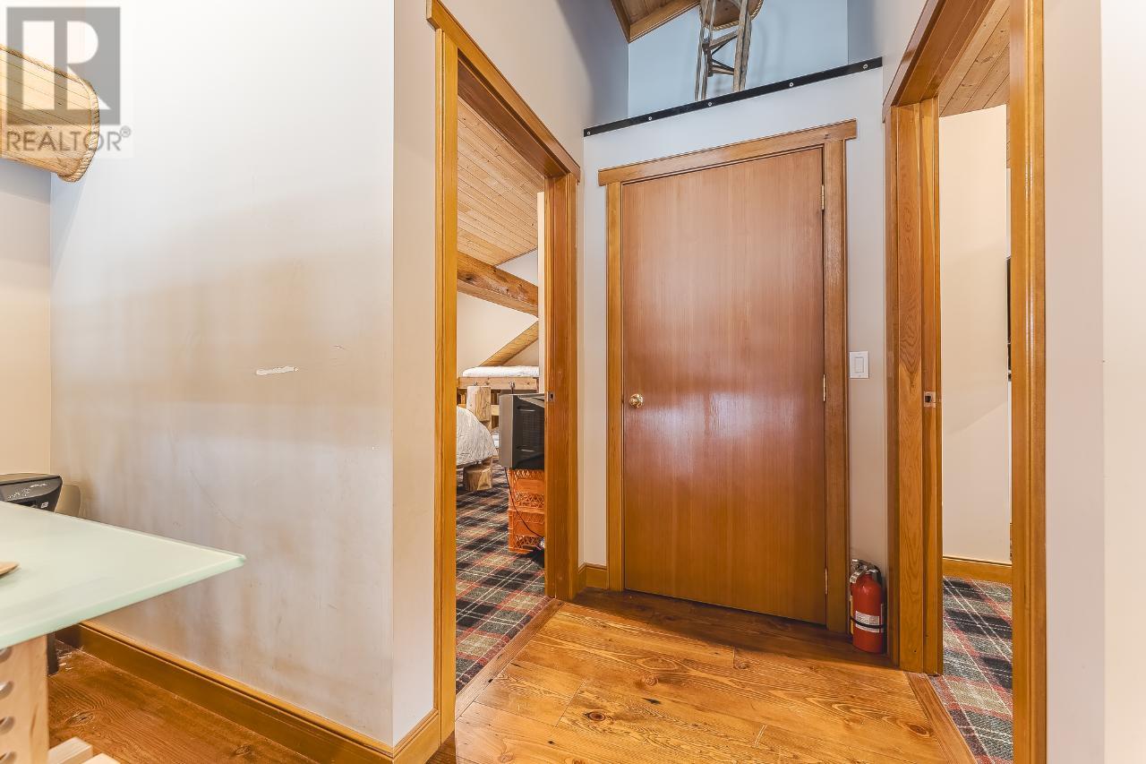 2439 Fairways Drive, Sun Peaks, British Columbia  V0E 5N0 - Photo 54 - 179733