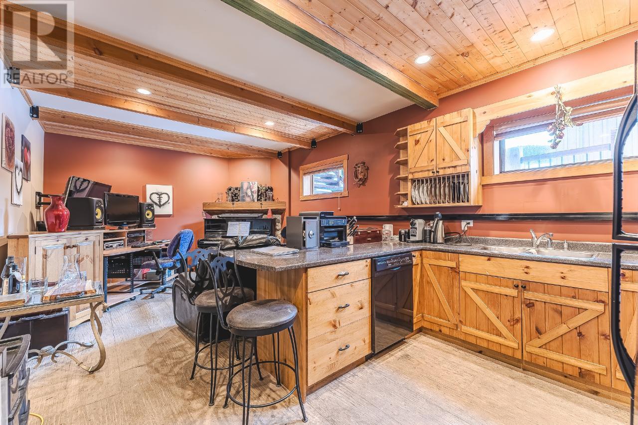 2439 Fairways Drive, Sun Peaks, British Columbia  V0E 5N0 - Photo 64 - 179733