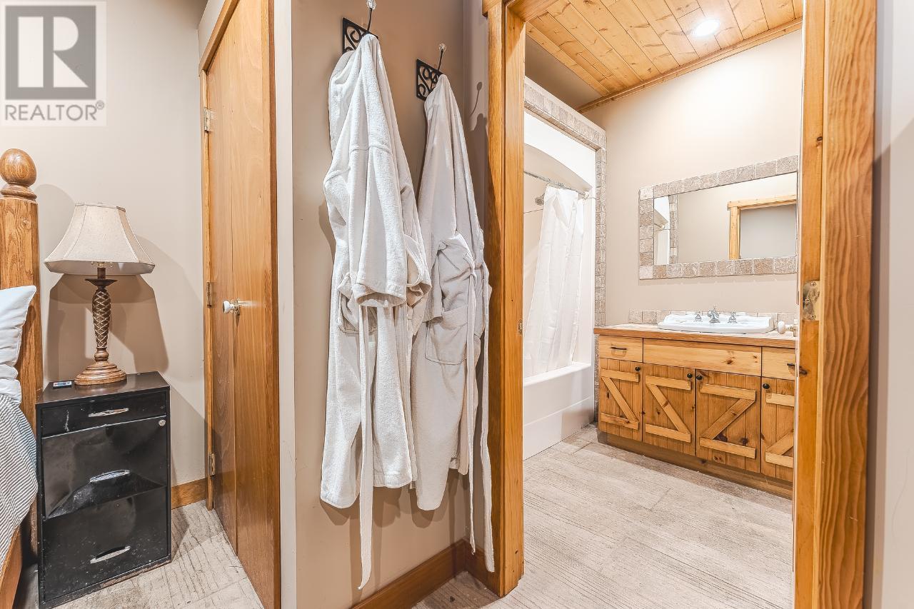 2439 Fairways Drive, Sun Peaks, British Columbia  V0E 5N0 - Photo 74 - 179733