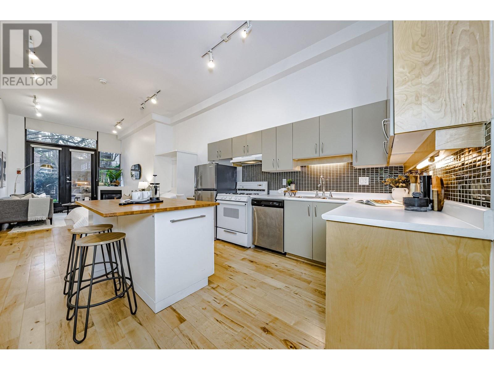 8 2156 W 12th Avenue, Vancouver, British Columbia  V6K 2N2 - Photo 8 - R2903084